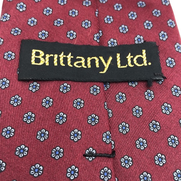 Brittany LTD English Silk Tie Floral Medallion Print Burgundy Background VTG - Picture 4 of 8